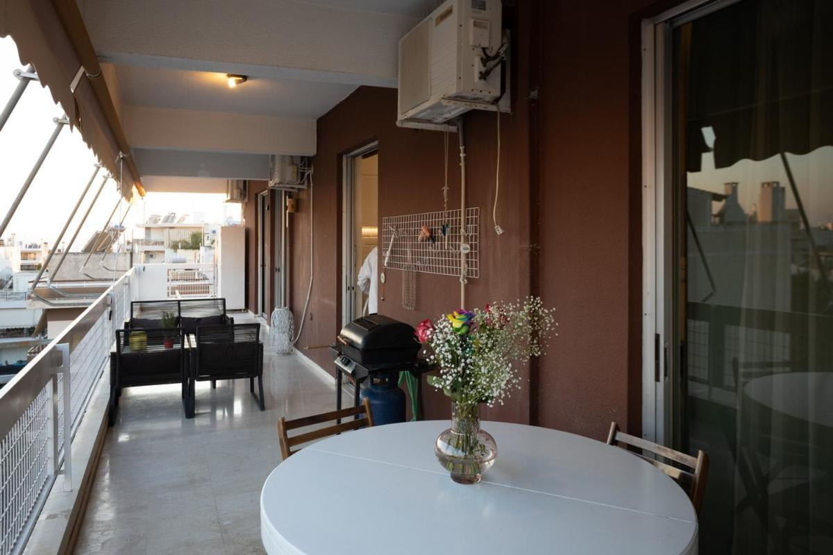 Glyfada Golf Fourth Floor Apartment Atenas Exterior foto